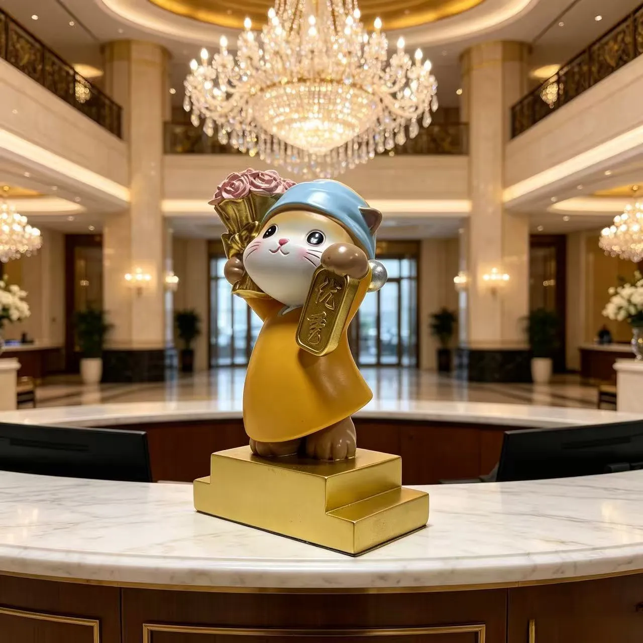 Flowers & excellent pearl cats