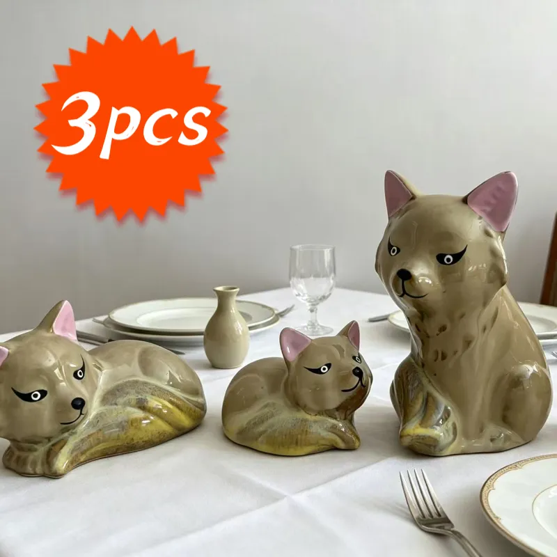 3 Foxes